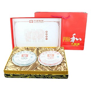 大益 2011年普洱茶(礼盒装)