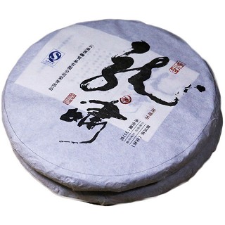 龙之青 龙啸古树茶 七子饼茶(普咖)