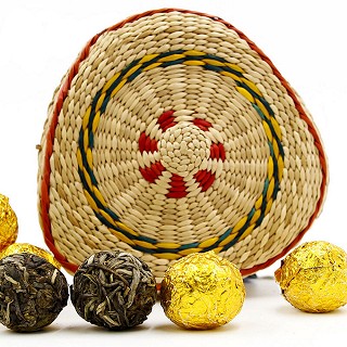 十月茶社 邦崴普洱生茶(十月)